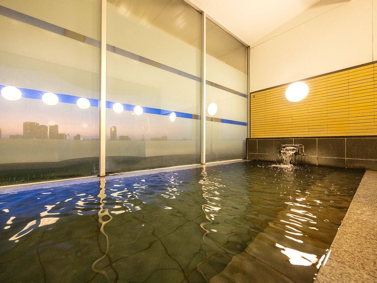 【ห้องอาบน้ำรวม】แช่น้ำผ่อนคลายบนชั้นบนสุดเพื่อคลายความเหนื่อยล้า