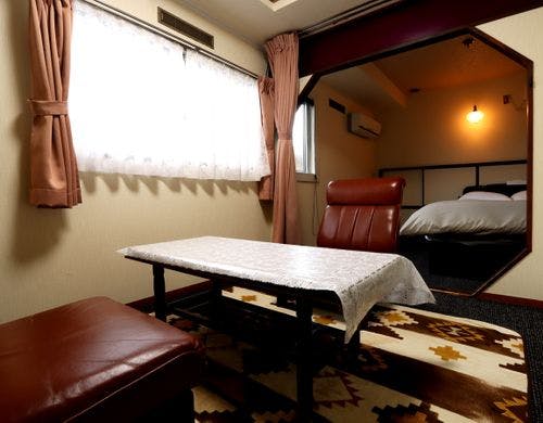 【洋室－ベッドルーム】