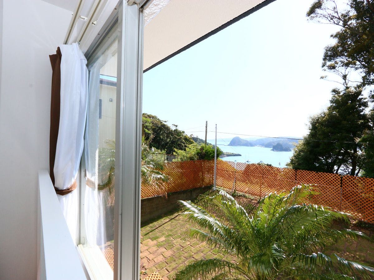 Contoh kamar ★ Akomodasi di atas bukit