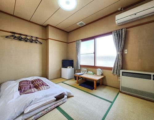 #和室〈喫煙〉　バス・トイレなしの和室