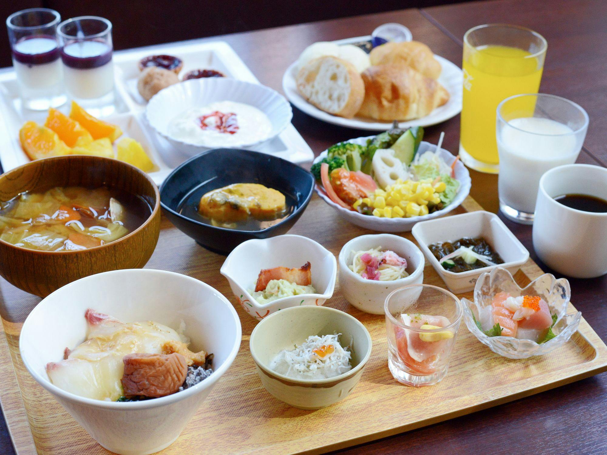 Nanki Shirahama Toretore Village