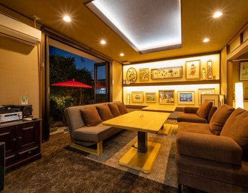 リビング（会議・打合せ・懇親会にも利用）