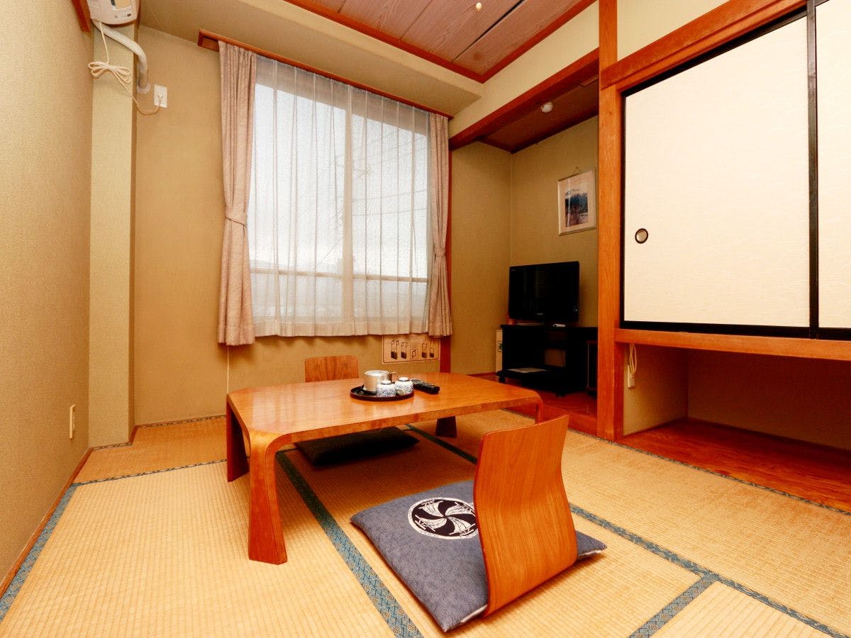 Bilik gaya Jepun 6 tatami (307)*