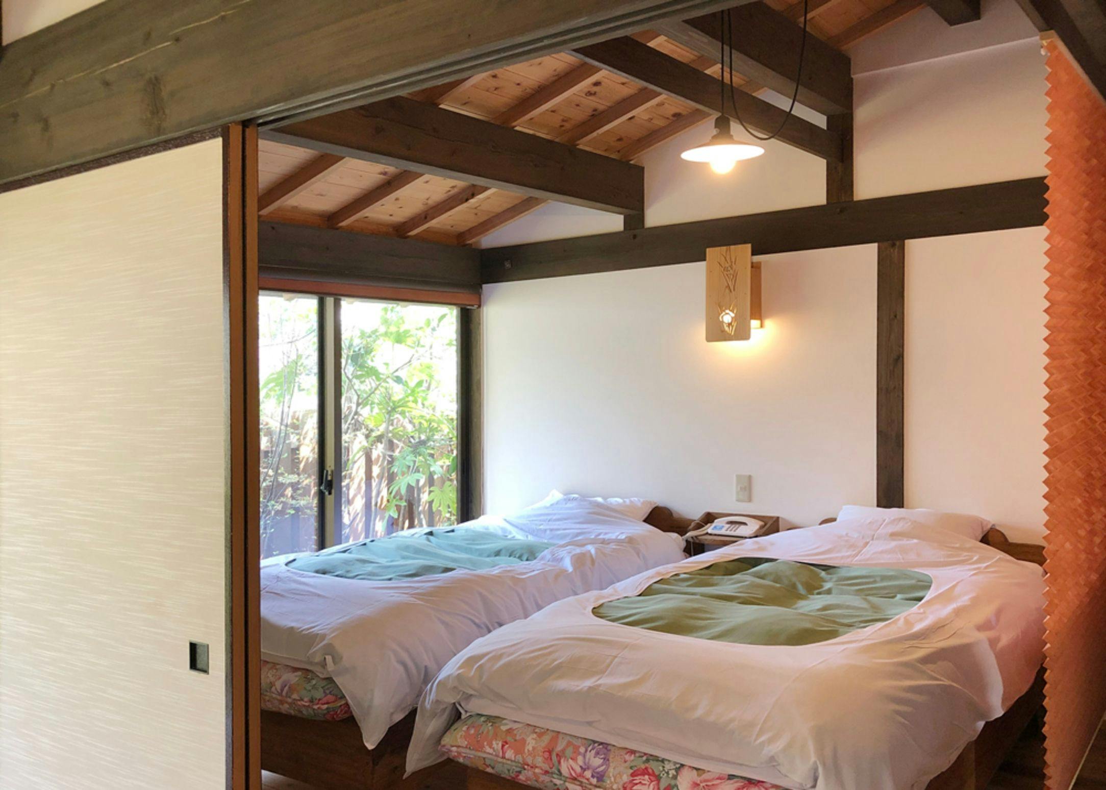 Shimoda Onsen Yunosato Crayon