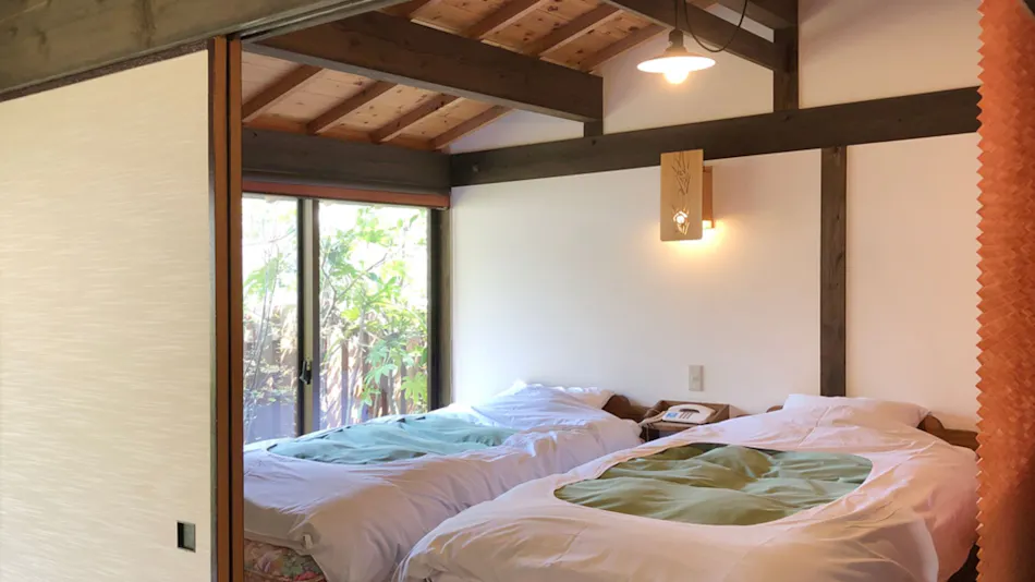 Shimoda Onsen Yunosato Crayon