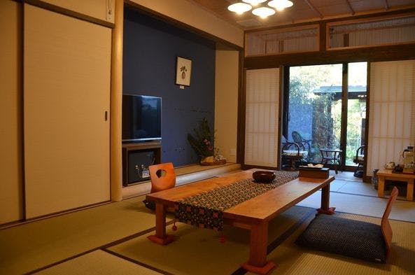 Shimoda Onsen Yunosato Crayon