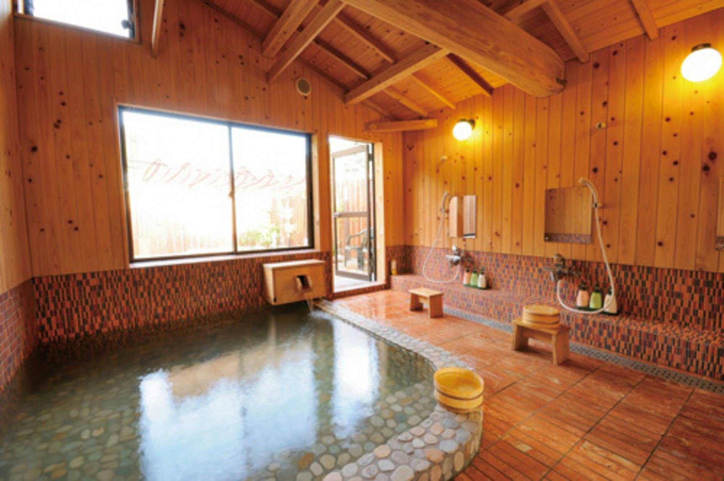 Shimoda Onsen Yunosato Crayon