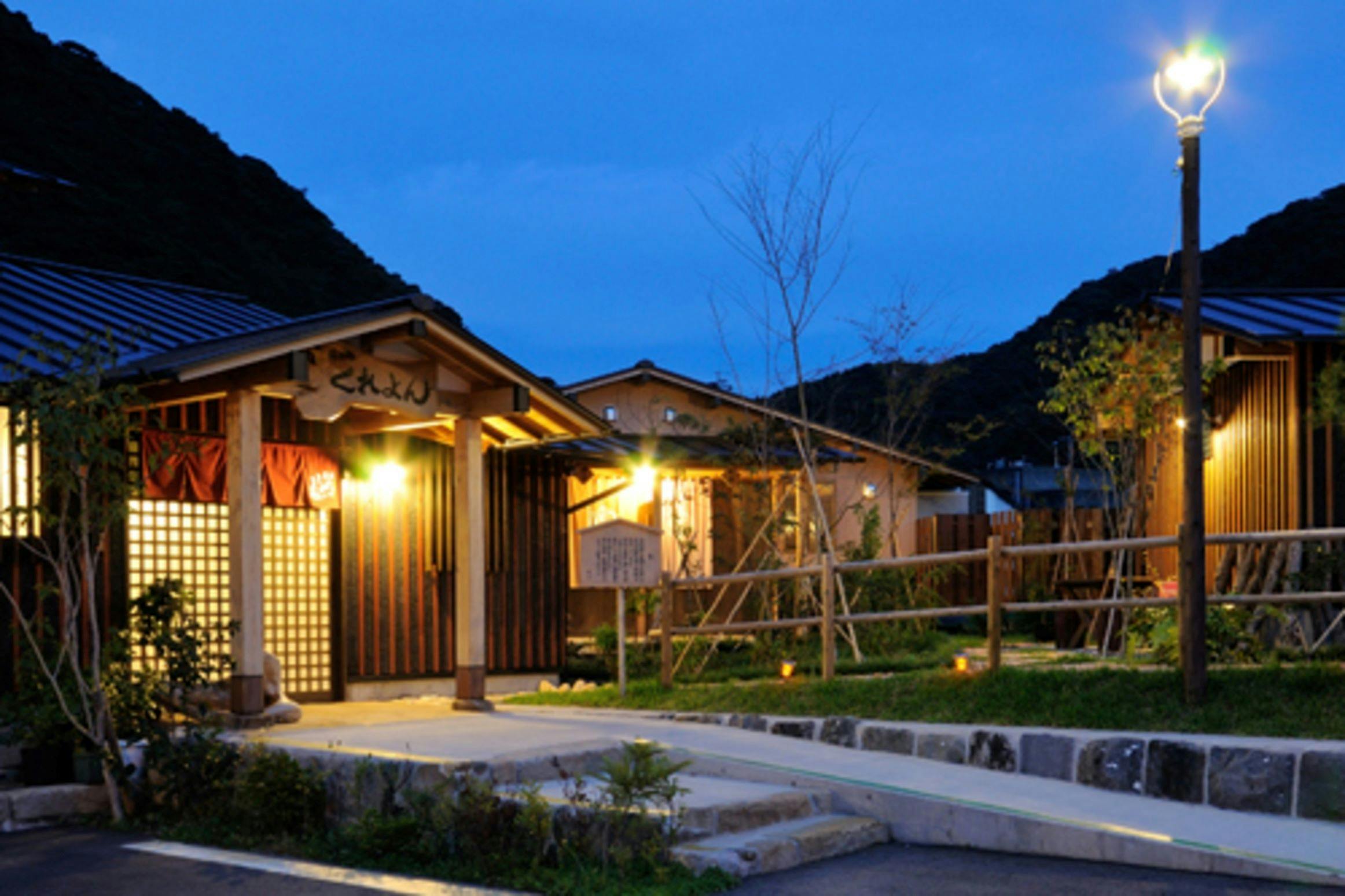 Shimoda Onsen Yunosato Crayon