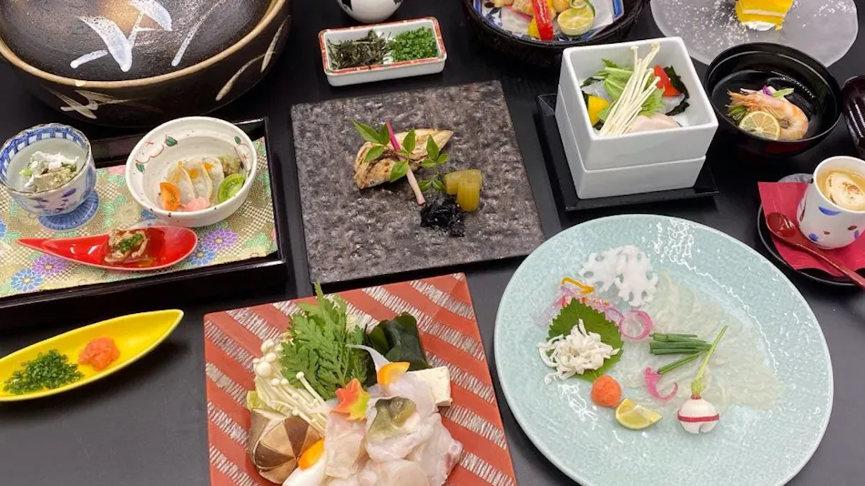Hotel de Marronnier Utsumi Onsen