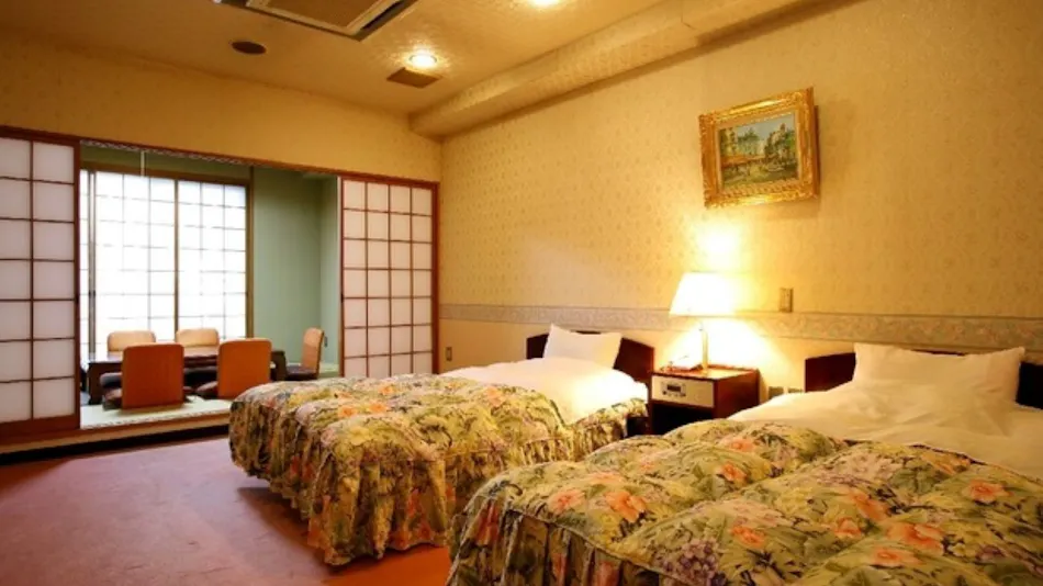 Araki Tourist Hotel
