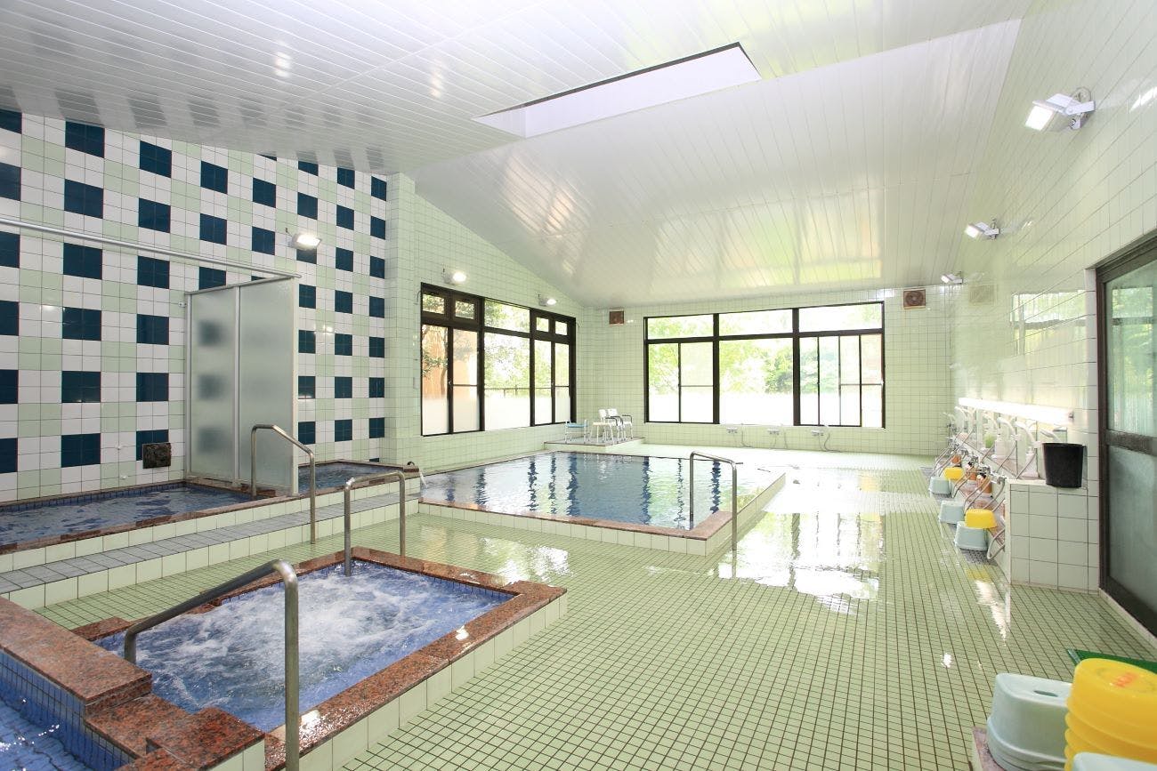 Araki Tourist Hotel