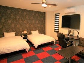 ロイヤルガーデンホテル