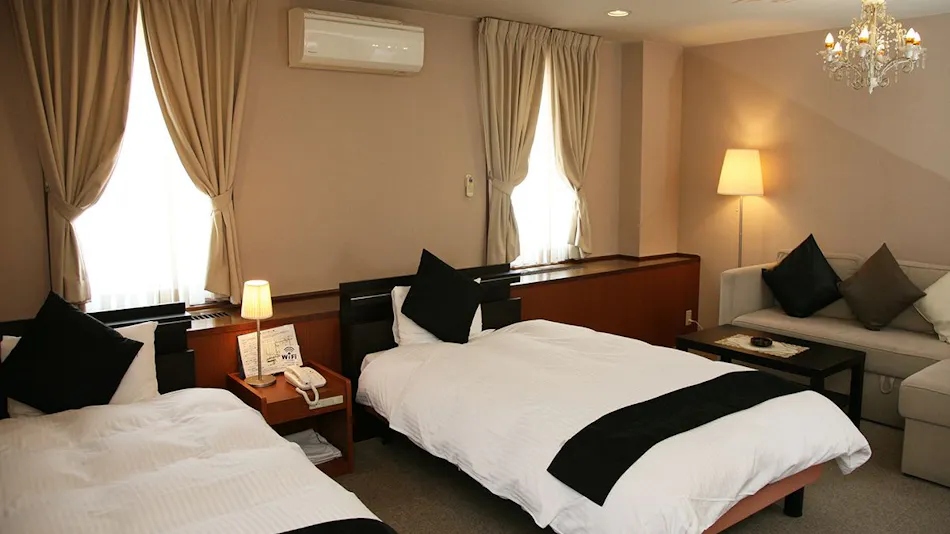 Royal Garden Hotel