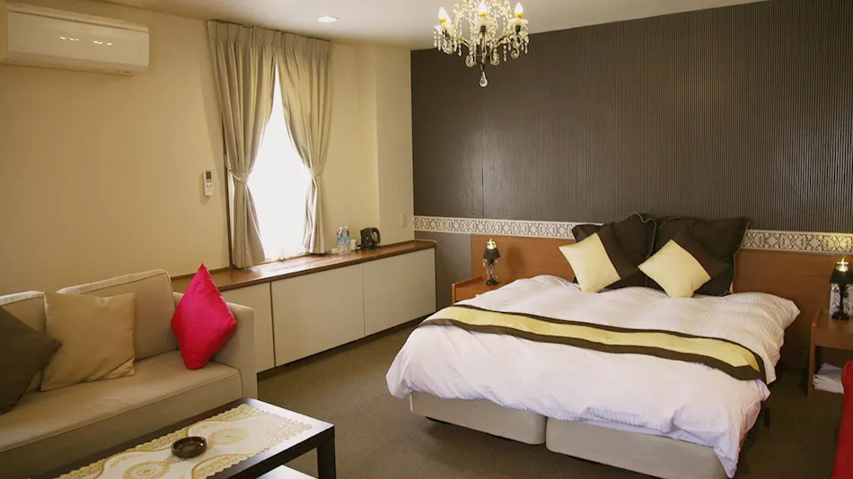 Royal Garden Hotel