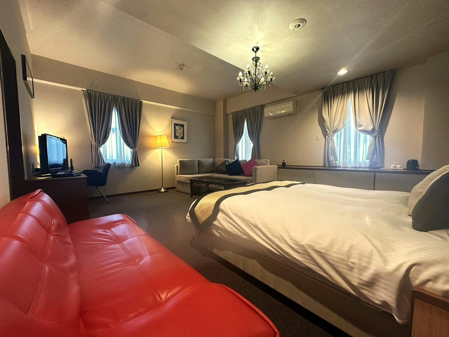 Royal Garden Hotel