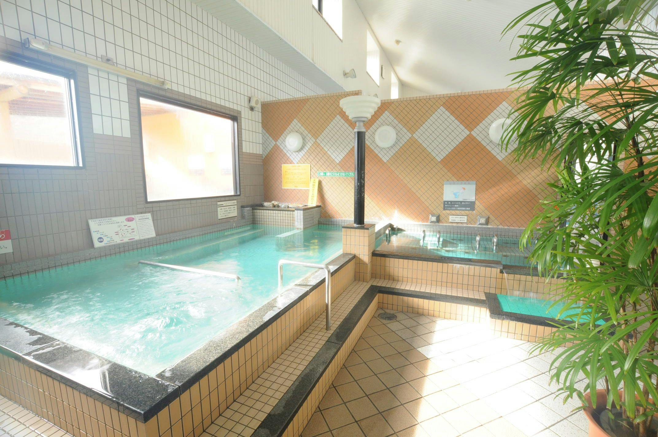 Royal Garden Hotel