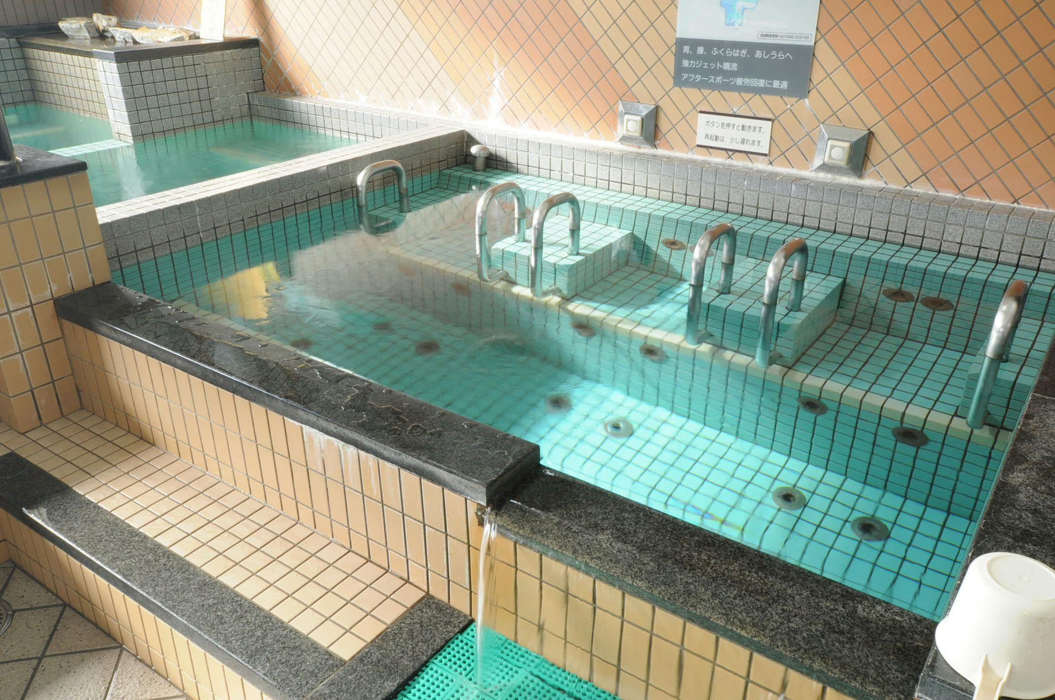 Royal Garden Hotel