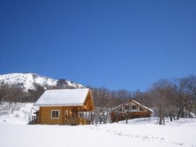 蒜山高原だんだん村　ログコテージ村民の家　