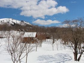 蒜山高原だんだん村　ログコテージ村民の家　