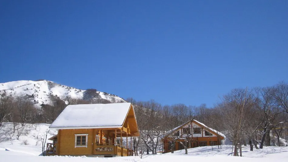 Hiruzen Plateau Dandan Village Log Cottage