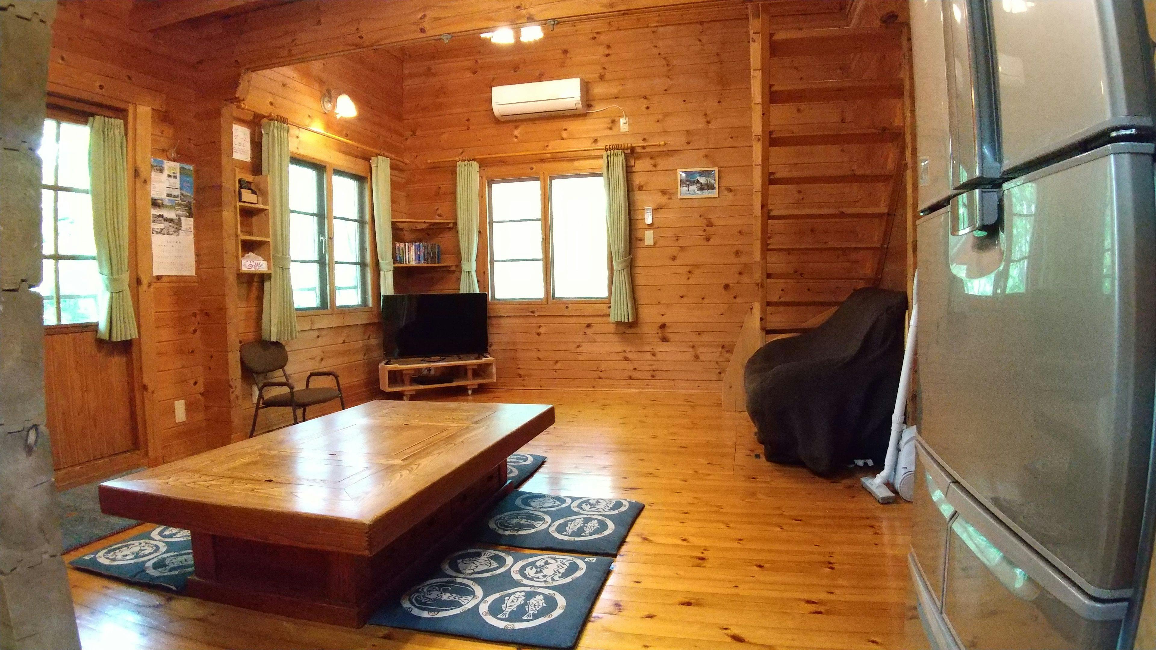 Hiruzen Plateau Dandan Village Log Cottage