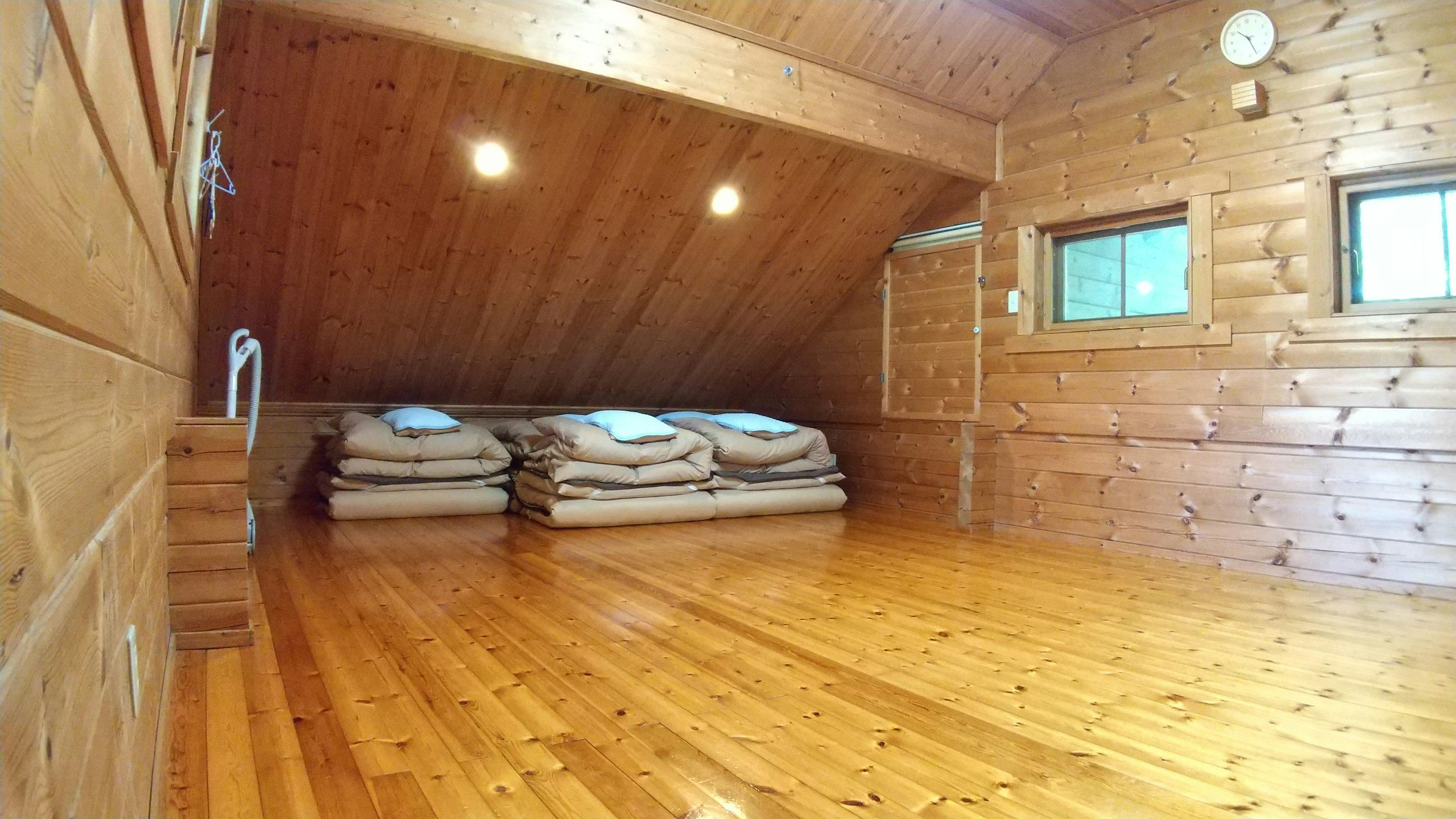 Hiruzen Plateau Dandan Village Log Cottage