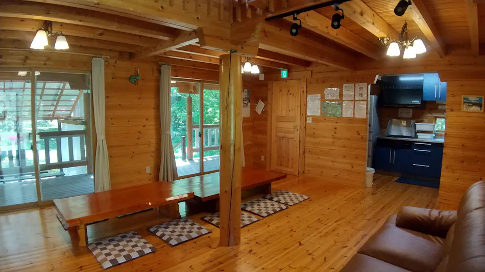 Hiruzen Plateau Dandan Village Log Cottage