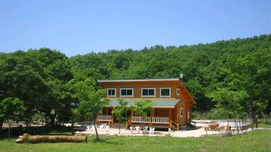 Hiruzen Plateau Dandan Village Log Cottage