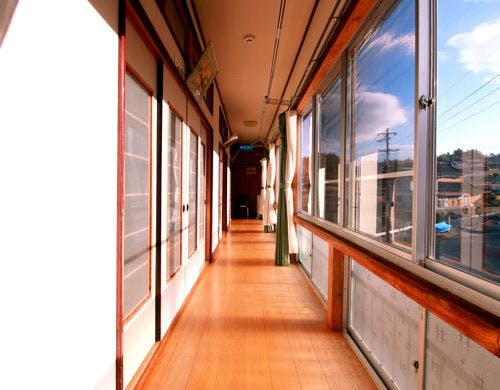 ＃客室通路　昔ながらのふすまの間です