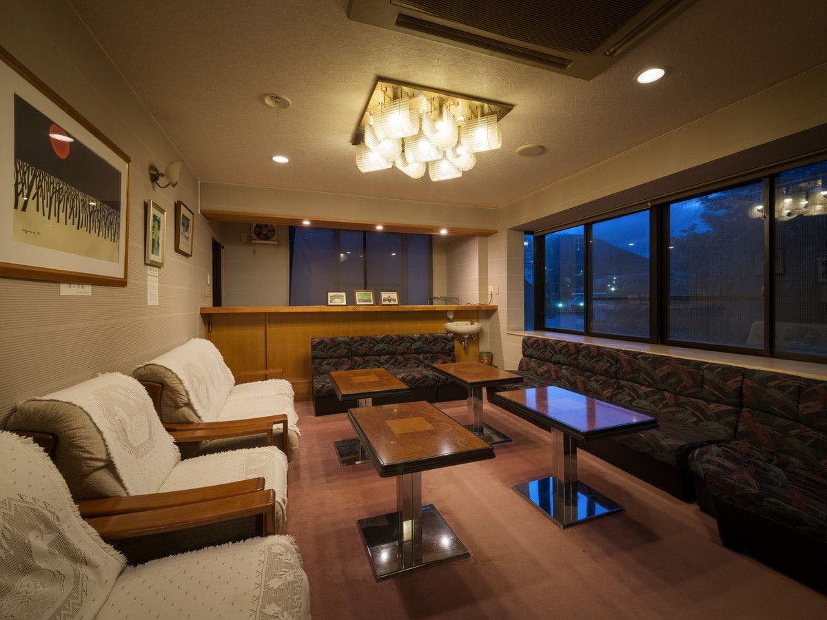 【สิ่งอำนวยความสะดวกภายใน】ล็อบบี้