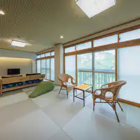 ห้องสไตล์ญี่ปุ่นขนาด 20 เสื่อ และห้องนอนขนาด 8.3 เสื่อ