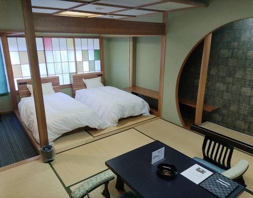 8畳+4.5畳（洗面+トイレ付）眺めよい川側