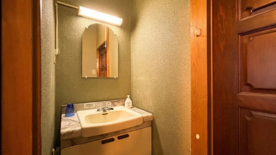 Shinjo Tourist Hotel