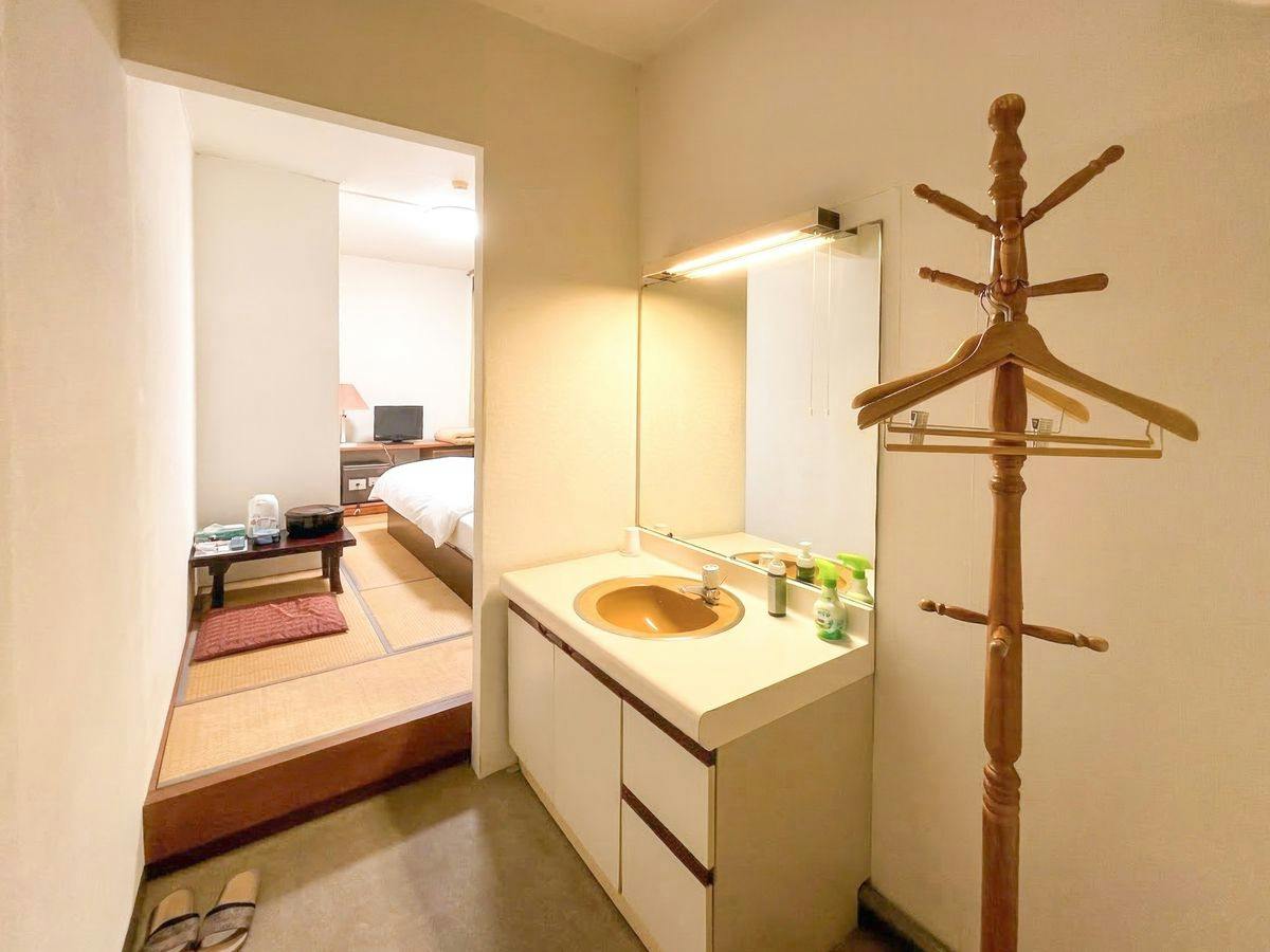 Shinjo Tourist Hotel
