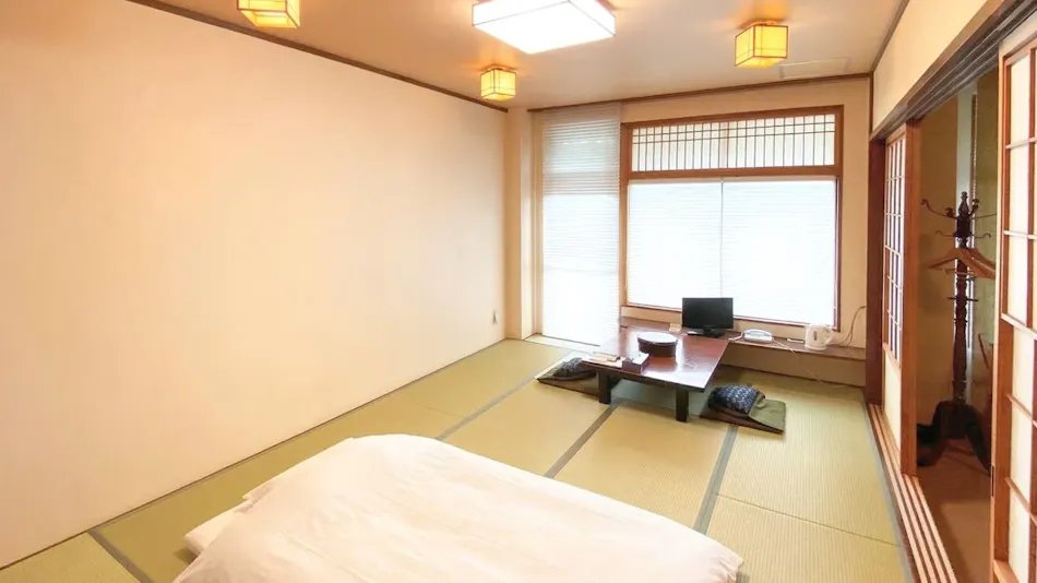 Shinjo Tourist Hotel