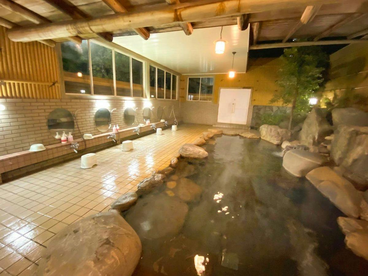 Shinjo Tourist Hotel