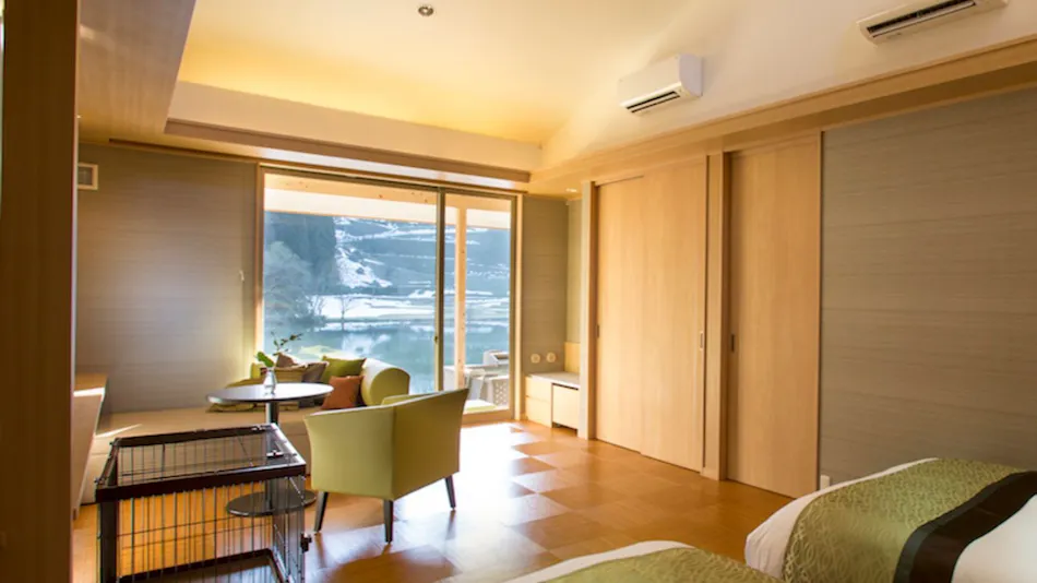 Shimo-Yubara Onsen Wanko-an: A Pet-Friendly Inn