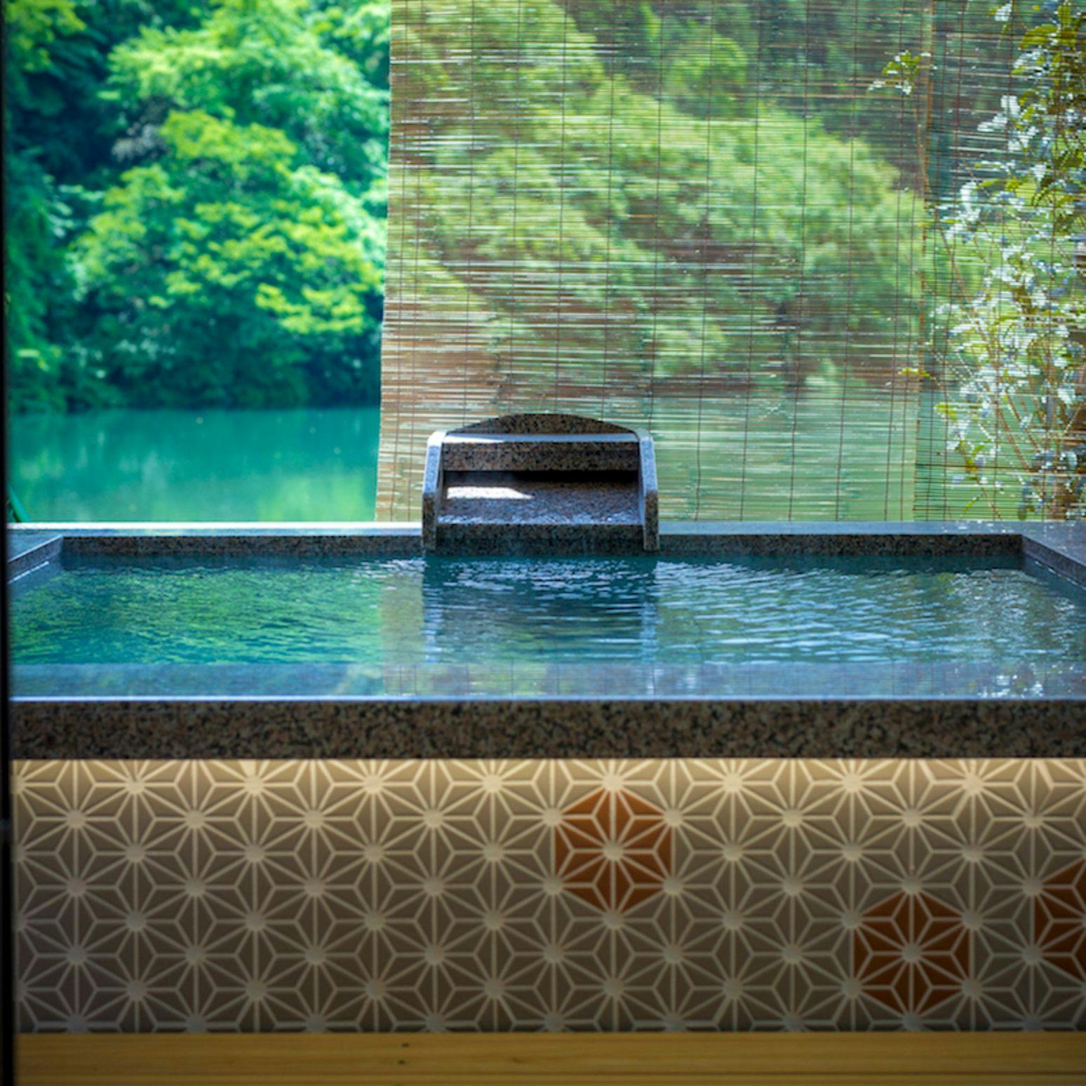 Shimo-Yubara Onsen Wanko-an: A Pet-Friendly Inn