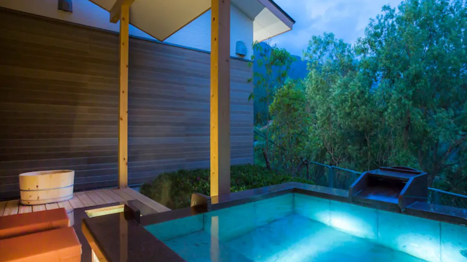 Shimo-Yubara Onsen Wanko-an: A Pet-Friendly Inn
