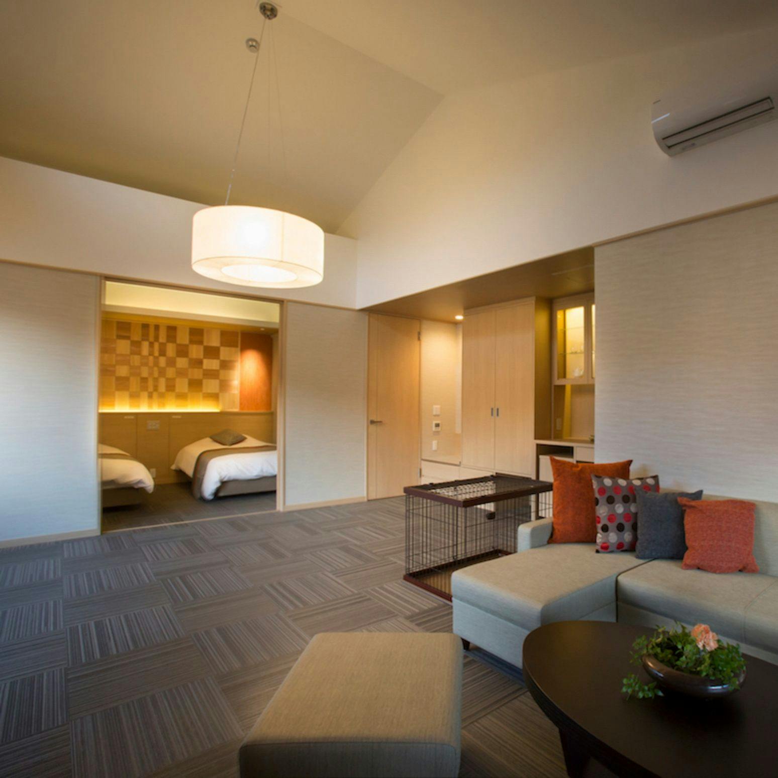 Shimo-Yubara Onsen Wanko-an: A Pet-Friendly Inn