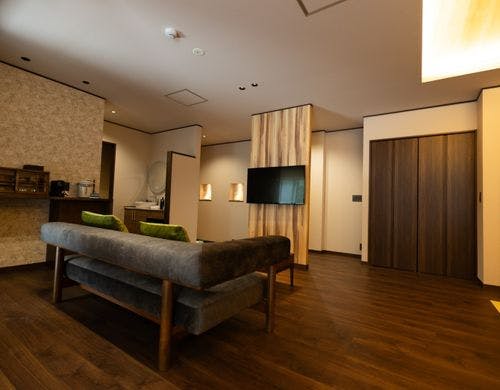 サウナ付特別室「かえで」反対側から