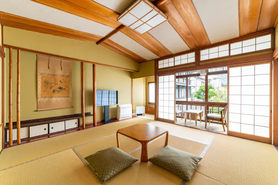 ห้องสไตล์ญี่ปุ่นขนาดกะทัดรัด สำหรับ 2–3 ท่าน ชั้น 2