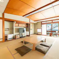 ห้องสไตล์ญี่ปุ่นกว้างขวาง ชั้น 3