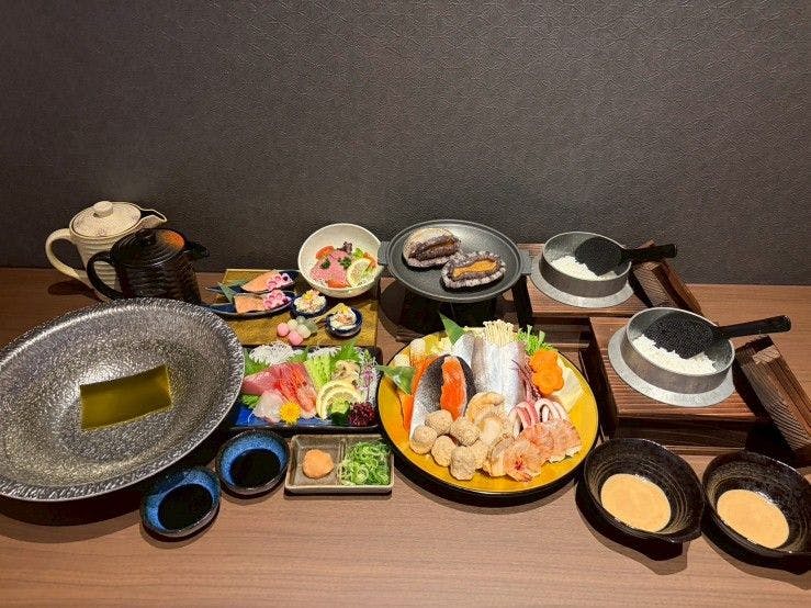 หม้อไฟรวมอาหารทะเล สำหรับ 2 ท่าน