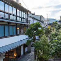 ภาพภายนอก (ตอนเช้า)