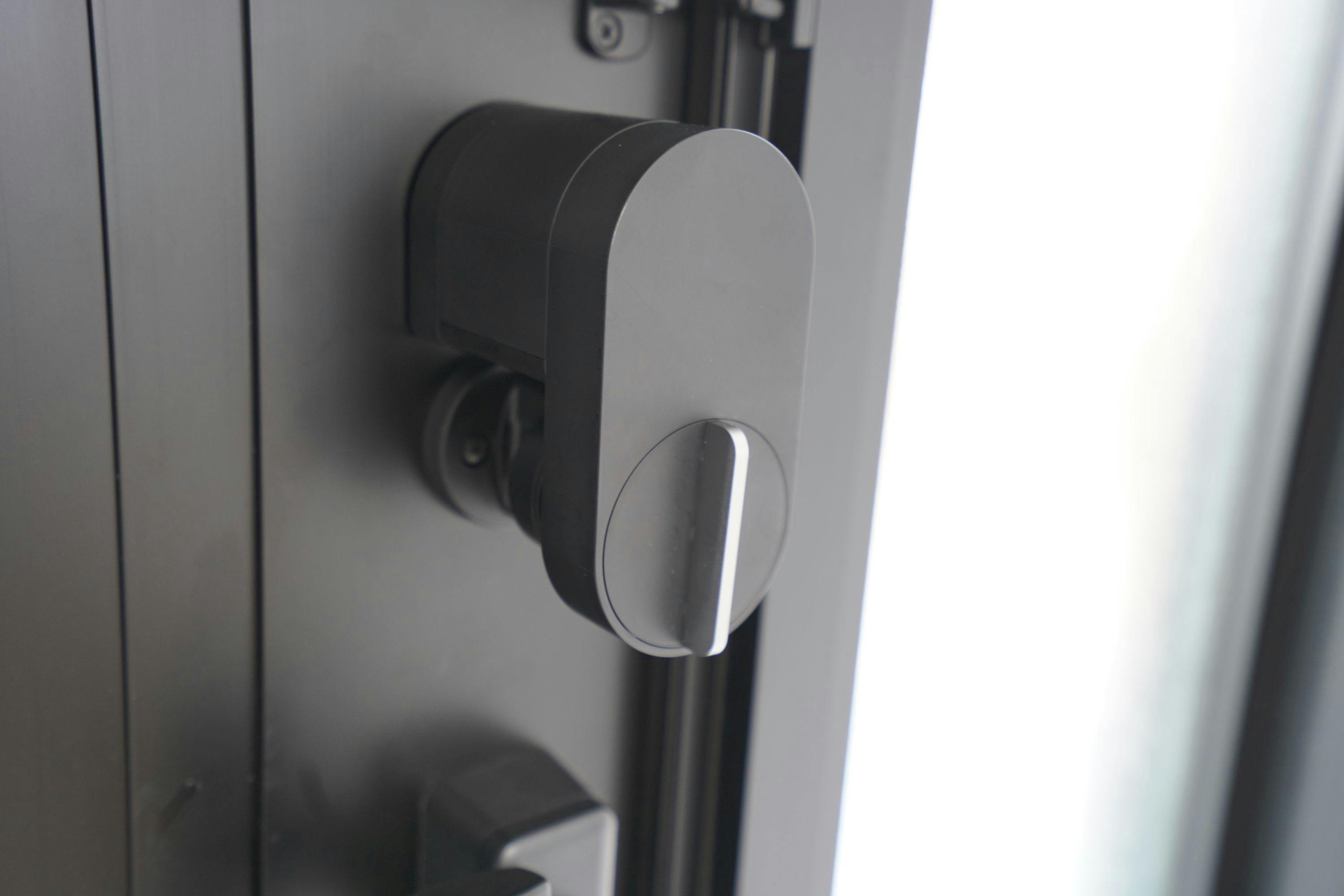 ใช้แอปสำหรับปลดล็อกสมาร์ทล็อก