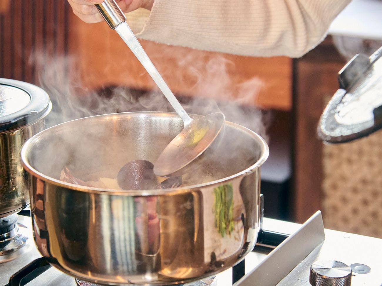 ตัวอย่างการปรุงอาหาร (นำวัตถุดิบและเครื่องดื่มมาเอง)