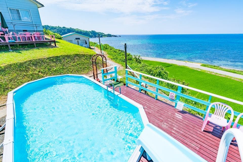 THE SEASIDE VILLA  SADOISLAND
