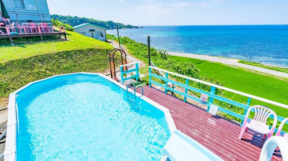 THE SEASIDE VILLA SADOISLAND