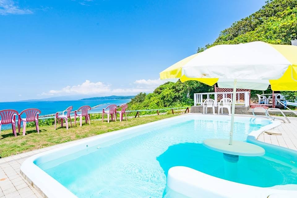 THE SEASIDE VILLA  SADOISLAND